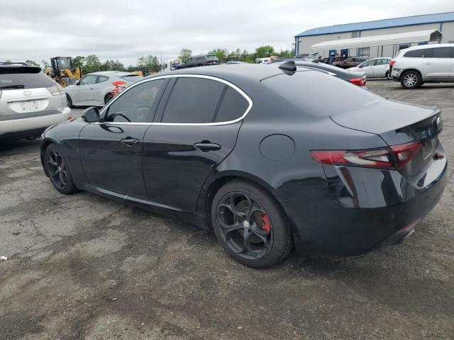 ZARFAEBN7J7581475 - 2018 ALFA ROMEO GIULIA 黑色 照片 2