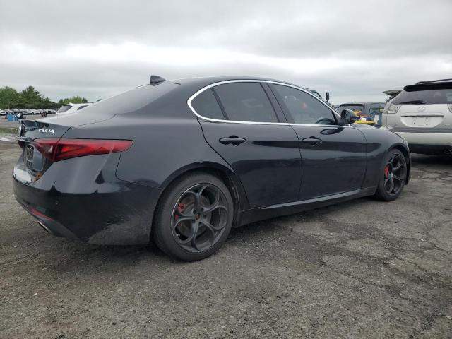 ZARFAEBN7J7581475 - 2018 ALFA ROMEO GIULIA 黑色 照片 3