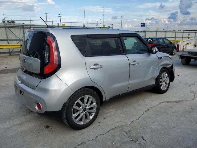 KNDJP3A57K7661529 - 2019 KIA SOUL + SILVER photo 3