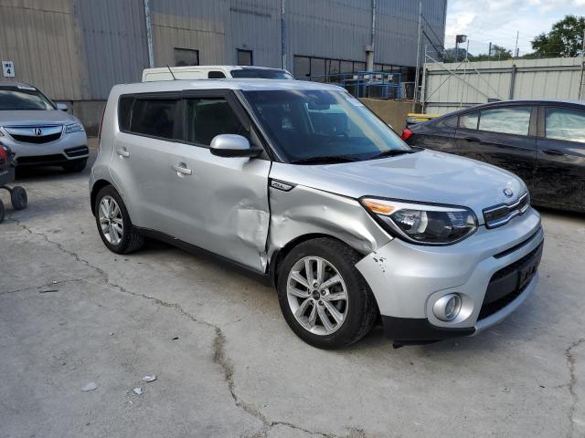 KNDJP3A57K7661529 - 2019 KIA SOUL + SILVER photo 4