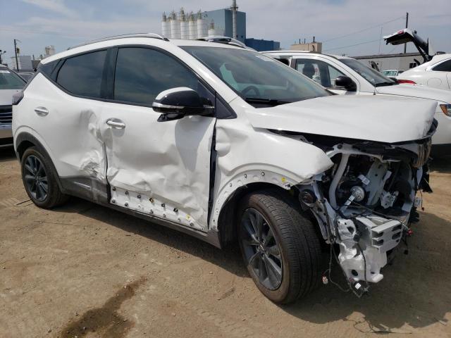 1G1FZ6S01N4128854 - 2022 CHEVROLET BOLT EUV PREMIER WHITE photo 4