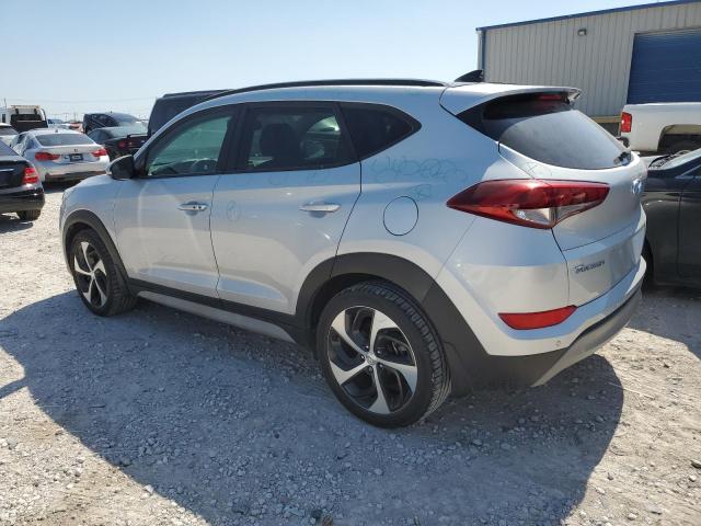 KM8J33A28JU639794 - 2018 HYUNDAI TUCSON VALUE SILVER photo 2