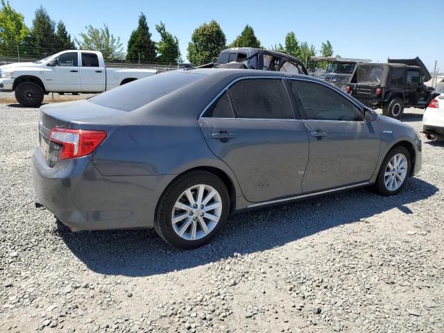 4T1BD1FK0CU028384 - 2012 TOYOTA CAMRY HYBRID SILVER photo 3