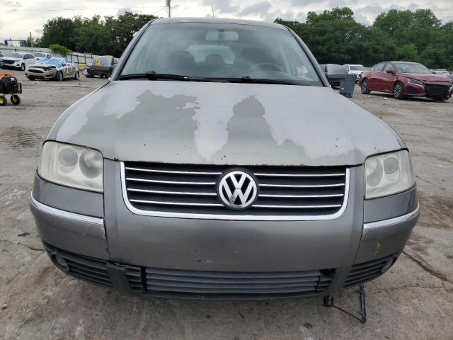 WVWRH63BX4P147813 - 2004 VOLKSWAGEN PASSAT GLX Gümüş foto 5