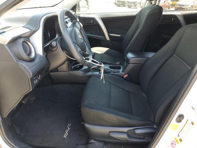 JTMZFREV3HJ715696 - 2017 TOYOTA RAV4 LE 白色 照片 7