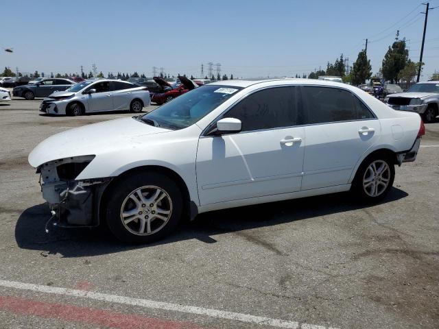 1HGCM56817A193261 - 2007 HONDA ACCORD EX WHITE photo 1