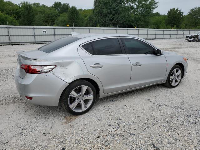 19VDE1F71DE000933 - 2013 ACURA ILX 20 TECH SILVER photo 3