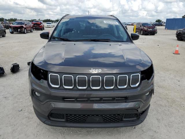 3C4NJCBB9NT235249 - 2022 JEEP COMPASS LATITUDE GRAY photo 5