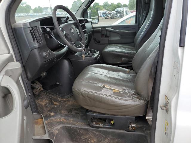 1GCUGADX8A1149682 - 2010 CHEVROLET EXPRESS G1 WHITE photo 7