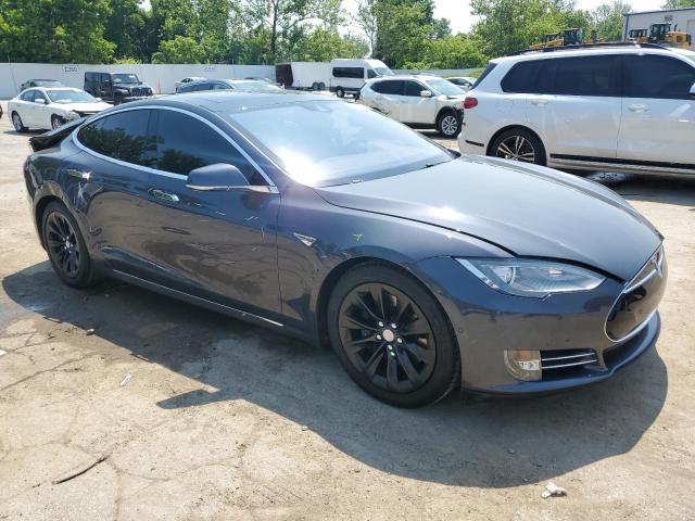 5YJSA1E28GF129962 - 2016 TESLA MODEL S GRAY photo 4
