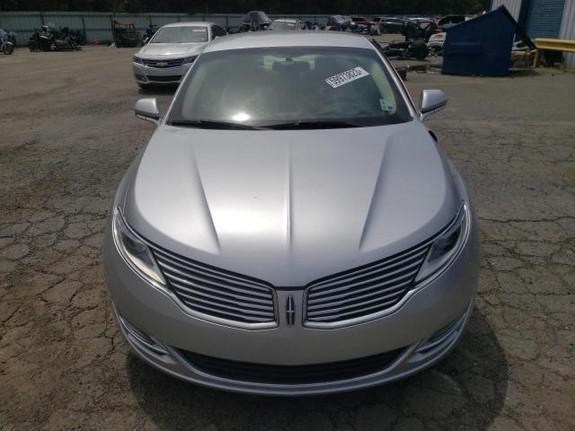 3LN6L2GK7ER804724 - 2014 LINCOLN MKZ SILVER photo 5