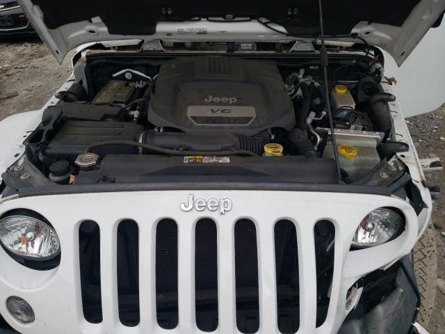 1C4GJWBG2FL736566 - 2015 JEEP WRANGLER SAHARA WHITE photo 11