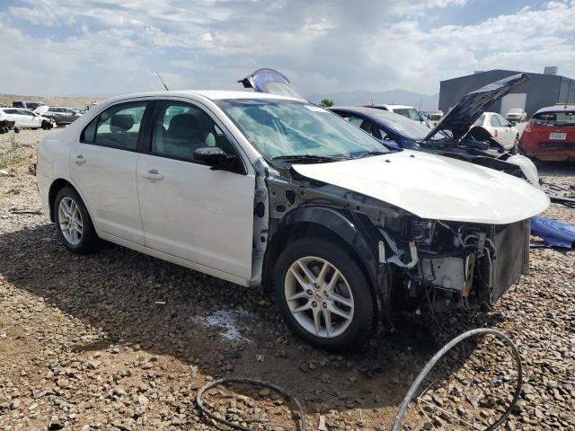 3FAHP0GA0CR151217 - 2012 FORD FUSION S WHITE photo 4