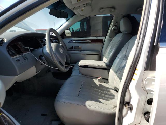 1LNHM81W24Y682634 - 2004 LINCOLN TOWN CAR EXECUTIVE Білий фото 7