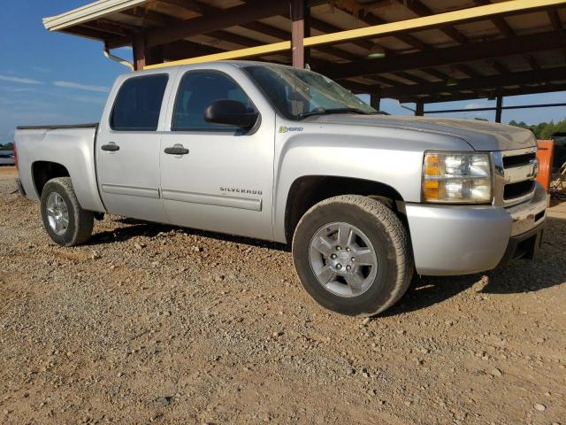 3GCUCUEJ6BG124399 - 2011 CHEVROLET SILVERADO C1500 HYBRID SILVER photo 4