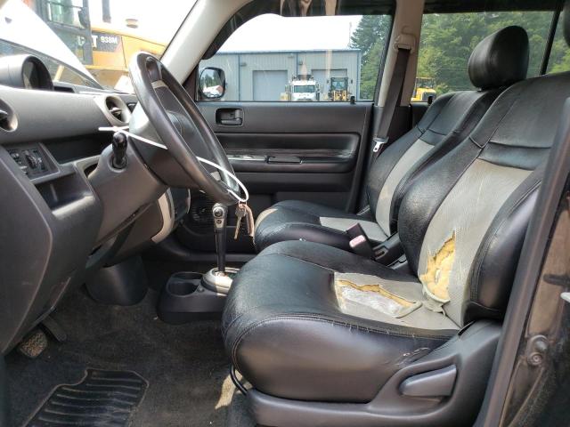 JTLKT324940157909 - 2004 TOYOTA SCION XB BLACK photo 7