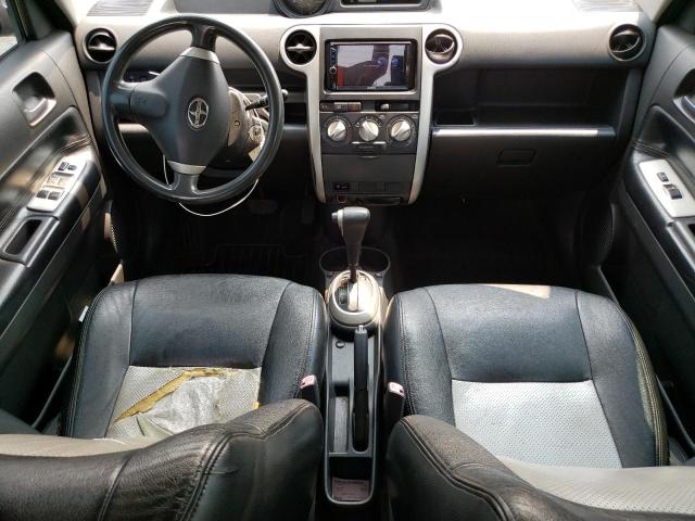 JTLKT324940157909 - 2004 TOYOTA SCION XB BLACK photo 8