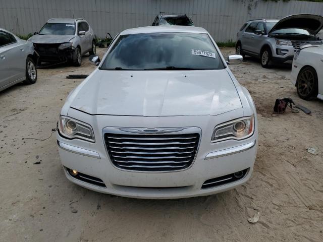 2C3CCACG6CH265707 - 2012 CHRYSLER 300 LIMITED WHITE photo 5