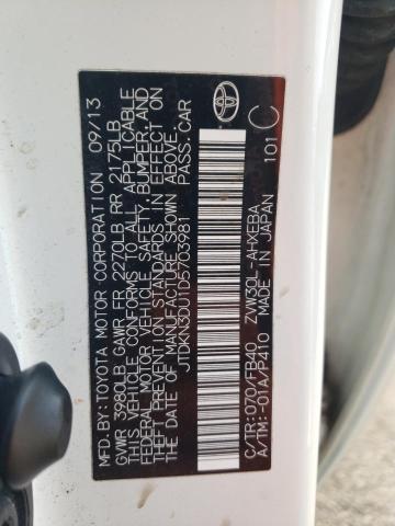 JTDKN3DU1D5703981 - 2013 TOYOTA PRIUS 白色 照片 13