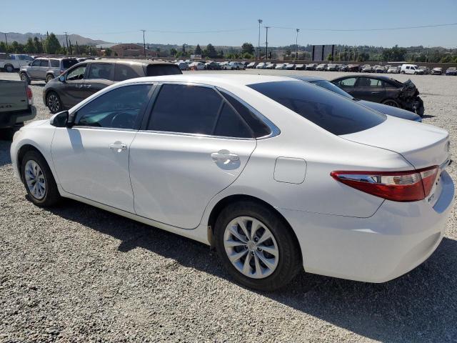 4T4BF1FK3GR533177 - 2016 TOYOTA CAMRY LE WHITE photo 2