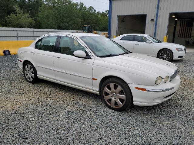 SAJEA51C24WE06071 - 2004 JAGUAR X-TYPE 3.0 WHITE photo 4