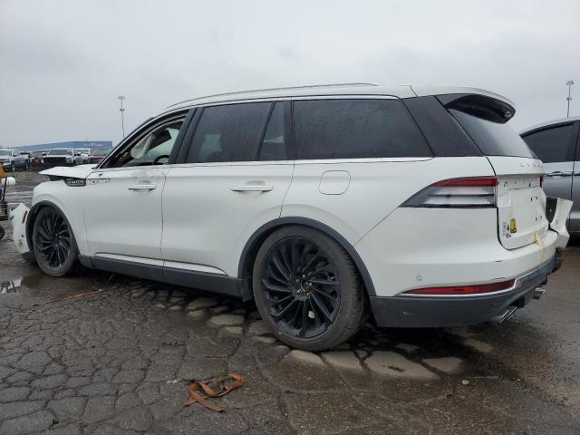 5LM5J7XC6LGL29401 - 2020 LINCOLN AVIATOR RESERVE WHITE photo 2