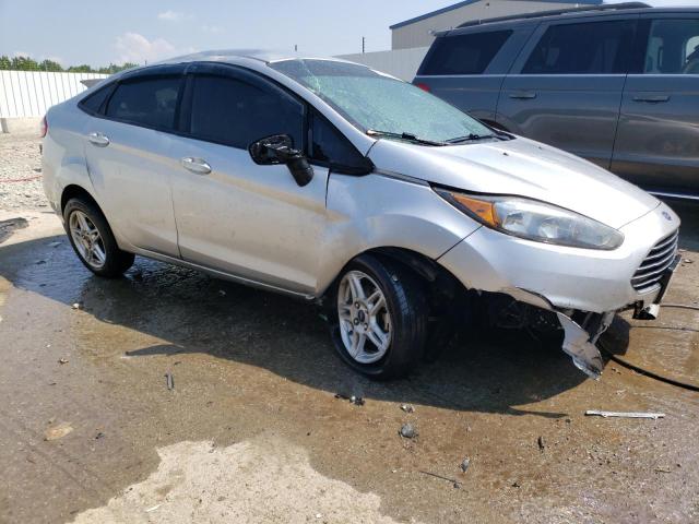 3FADP4BJ8KM164726 - 2019 FORD FIESTA SE SILVER photo 4