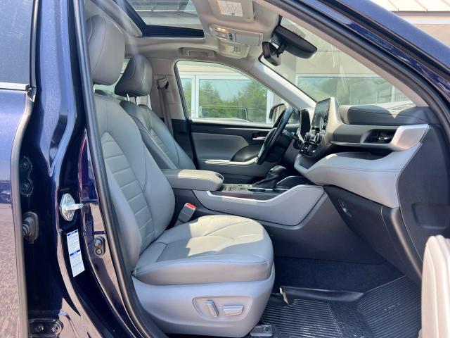 5TDGZRBH8NS181557 - 2022 TOYOTA HIGHLANDER XLE BLUE photo 5