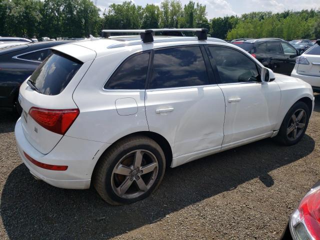 WA1KK78R79A024196 - 2009 AUDI Q5 3.2 WHITE photo 3