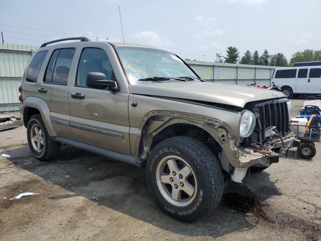 1J4GL38K25W688658 - 2005 JEEP LIBERTY RENEGADE 棕色 照片 4