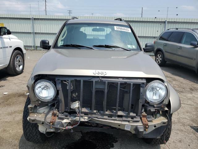 1J4GL38K25W688658 - 2005 JEEP LIBERTY RENEGADE 棕色 照片 5