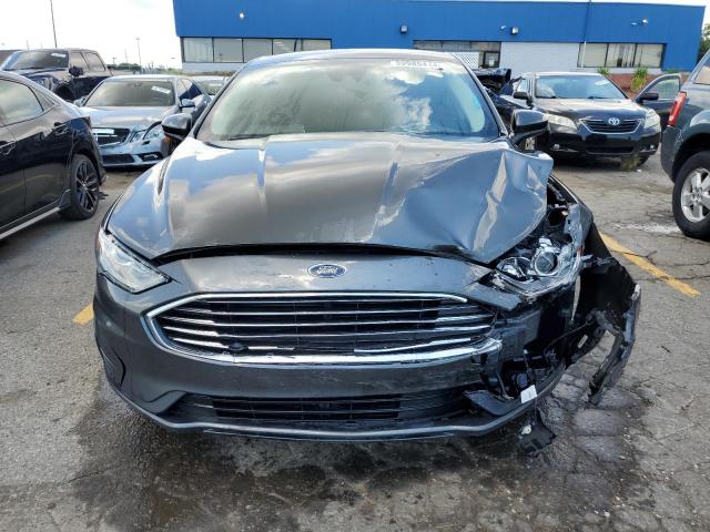 3FA6P0HD8LR145990 - 2020 FORD FUSION SE GRAY photo 5