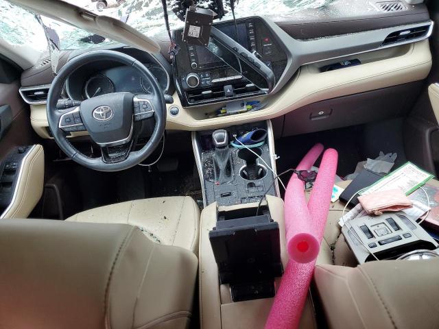 5TDGZRAH2MS521284 - 2021 TOYOTA HIGHLANDER XLE BLACK photo 8