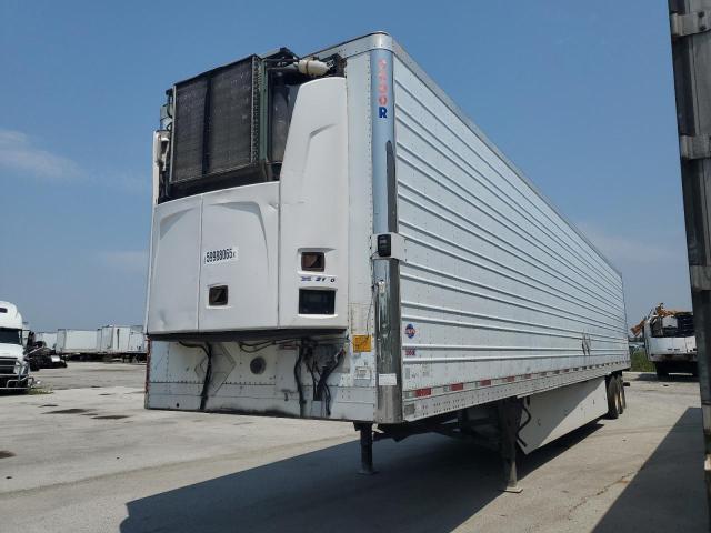 1UYVS2532EM752802 - 2014 UTILITY VS2RA WHITE photo 2