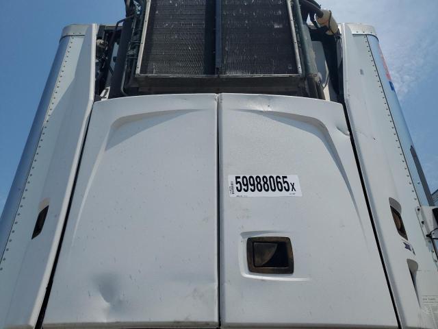 1UYVS2532EM752802 - 2014 UTILITY VS2RA WHITE photo 7