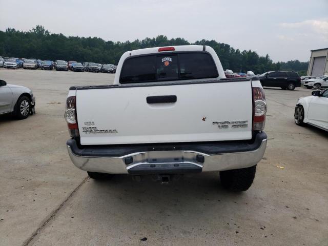 5TFJU4GN0DX046670 - 2013 TOYOTA TACOMA DOUBLE CAB PRERUNNER WHITE photo 6