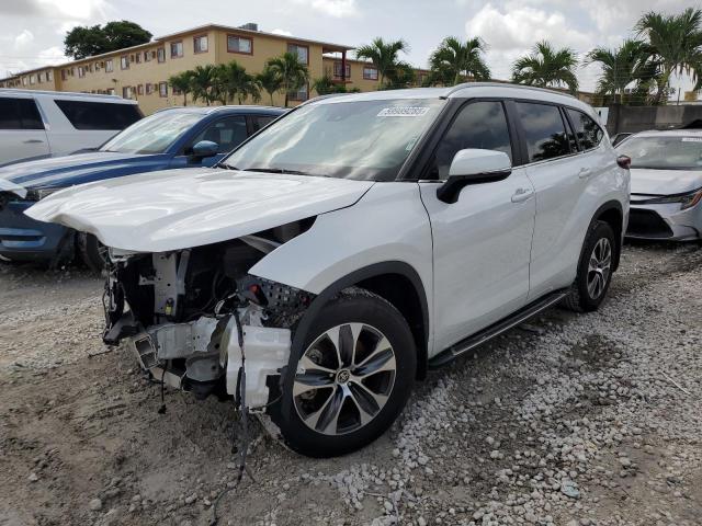 2024 TOYOTA HIGHLANDER LE, null