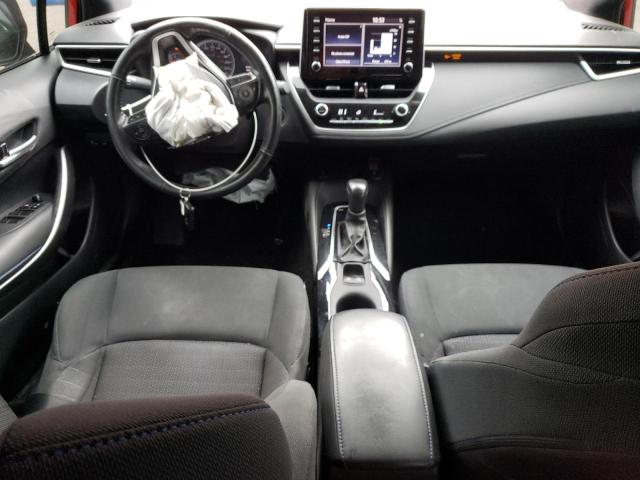 5YFB4RBE7LP007886 - 2020 TOYOTA COROLLA SE RED photo 8