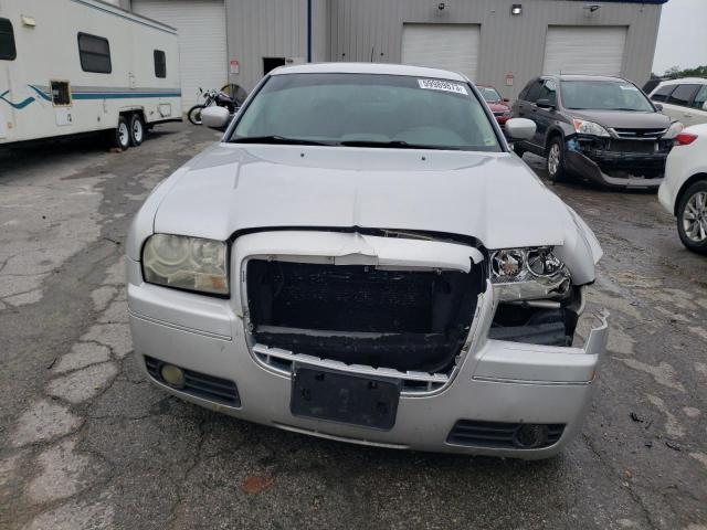 2C3LA53G38H328864 - 2008 CHRYSLER 300 TOURING SILVER photo 5