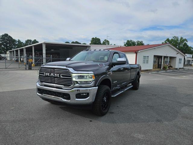 3C63R3JL5KG695126 - 2019 RAM 3500 LARAMIE GRAY photo 2