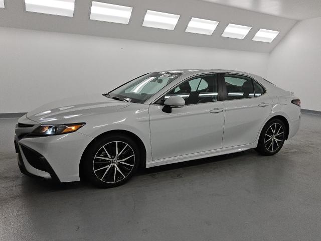 4T1G31AK4PU050040 - 2023 TOYOTA CAMRY SE NIGHT SHADE SILVER photo 1