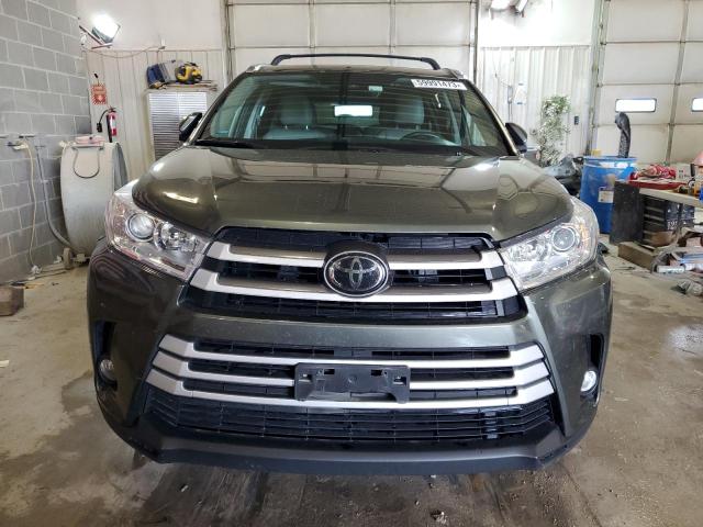 5TDJZRFH3HS356575 - 2017 TOYOTA HIGHLANDER SE GREEN photo 5