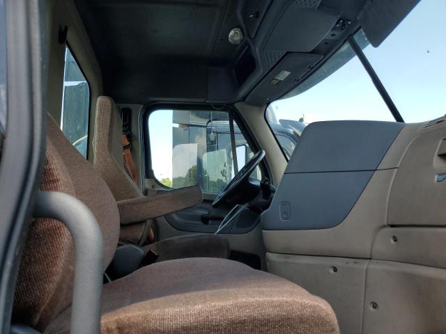 1FUJGEDR8HLHZ7979 - 2017 FREIGHTLINER CASCADIA 1 BLACK photo 6