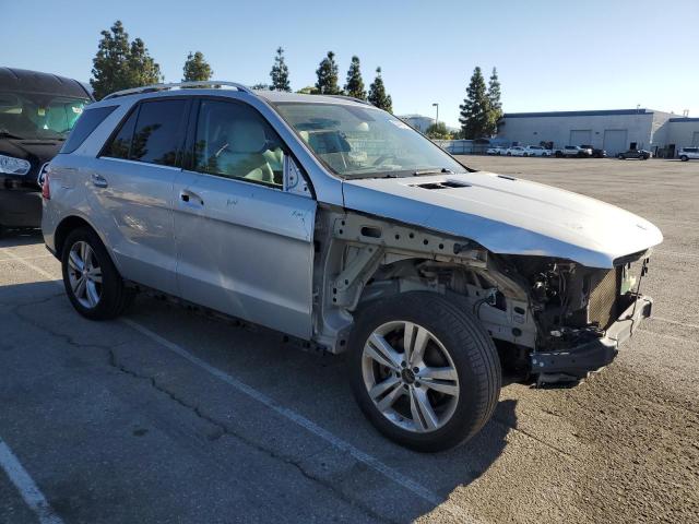 4JGDA5HB9DA201392 - 2013 MERCEDES-BENZ ML 350 4MATIC SILVER photo 4