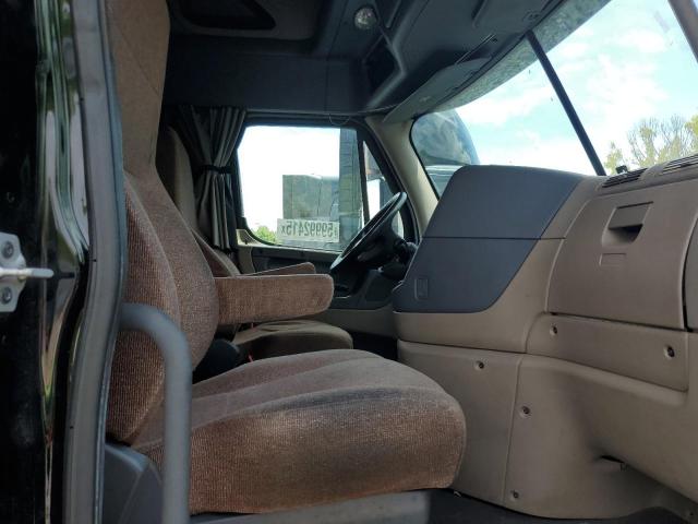 1FUJGLDR7HLJG4273 - 2017 FREIGHTLINER CASCADIA 1 შავი ფოტო 6