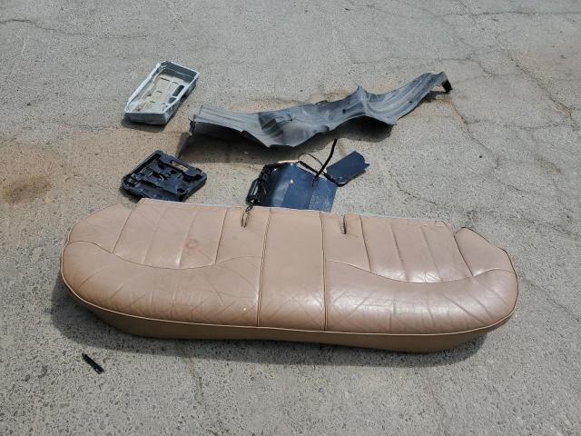 1LNLM81W1TY723344 - 1996 LINCOLN TOWN CAR EXECUTIVE WHITE photo 12