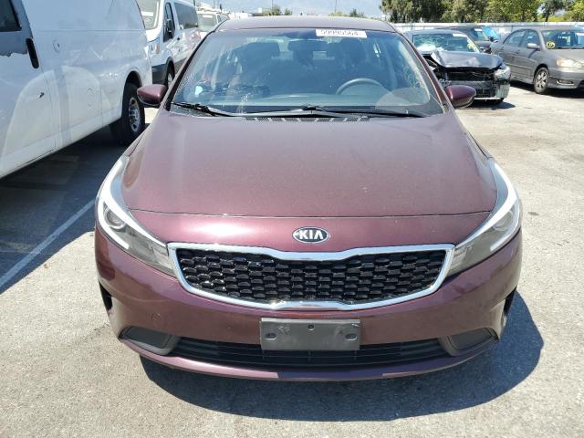 3KPFK4A77JE281889 - 2018 KIA FORTE LX BURGUNDY photo 5