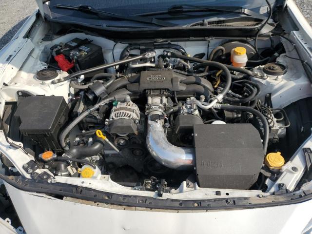 JF1ZNAA14F8701629 - 2015 TOYOTA SCION FR-S 白色 照片 11