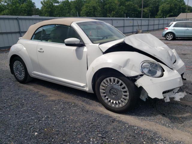 3VW5P7AT0DM823899 - 2013 VOLKSWAGEN BEETLE WHITE photo 4