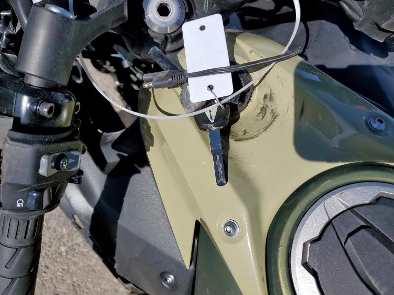 ML5EXER13RDAC6391 - 2024 KAWASAKI EX650 R ორფეროვანი ფოტო 8